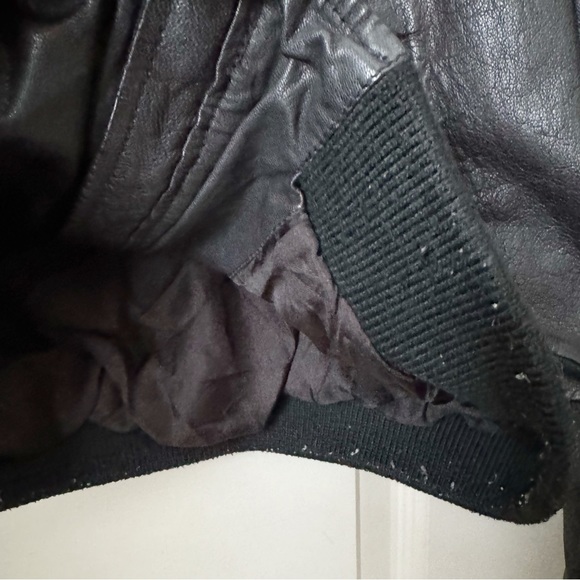 Members Only 100% Leather Jacket - Picture 5 of 6